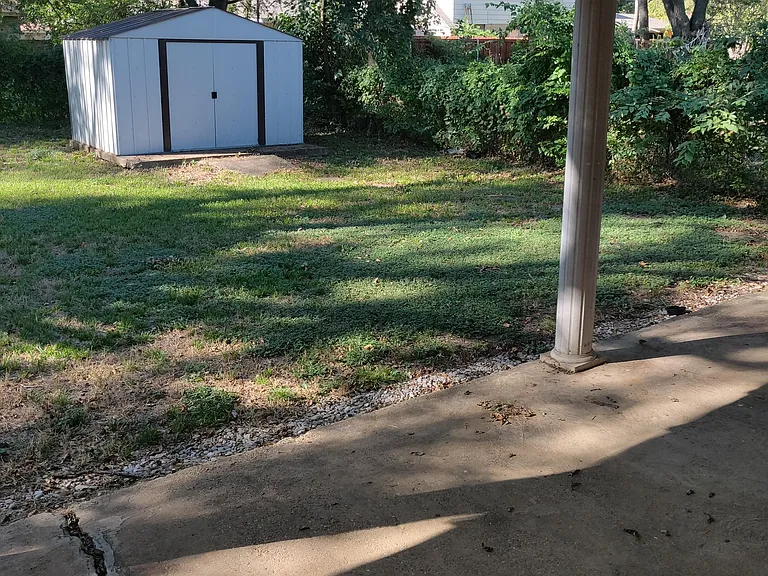 1504 Janann Ave — Photo 9