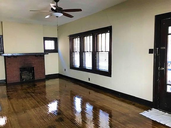 2nd image of 1011 N Parker Ave