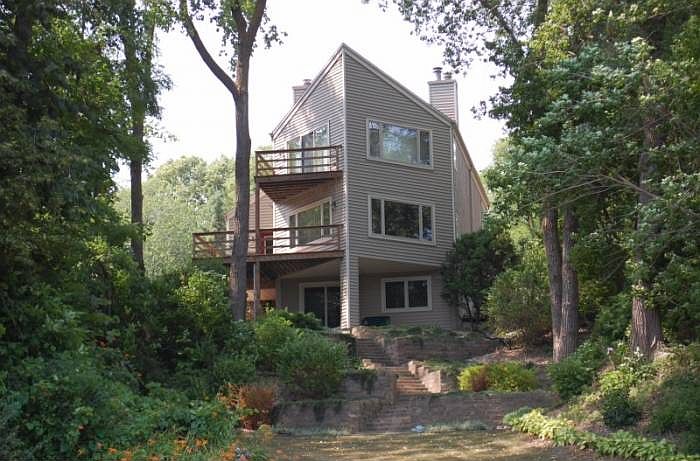 Wallace Lake Contemporary