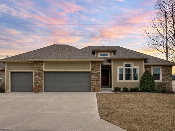 3141 N 123rd Ter, Kansas City, KS 66109