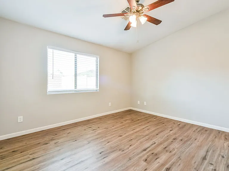 2781 W Mira Dr — Photo 10
