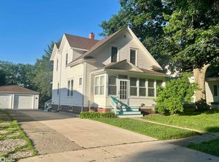 210 2nd St, Manning, IA 51455