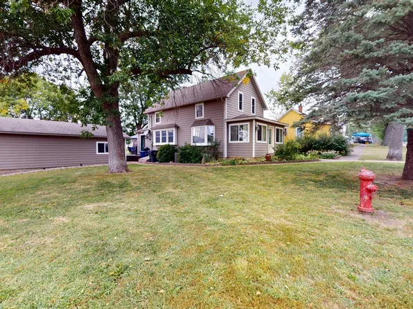 101 Pine St, Peterson, IA 51047