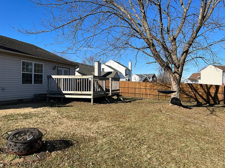 2047 Ferdinand Ct — Photo 16