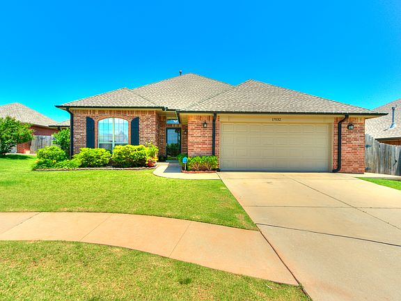 2nd image of 17032 Canyonwood Ln