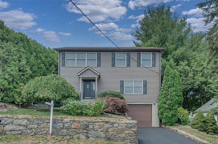 1st image of 5 Deane Pl