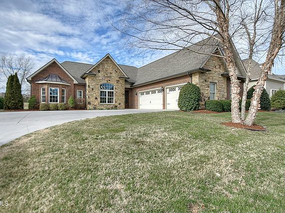2nd image of 2147 Sawyers Pond Dr