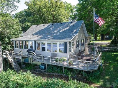 35 Bluff Park Rd, Montrose, IA, 52639