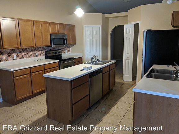 5th image of 7602 Park Hill Ave