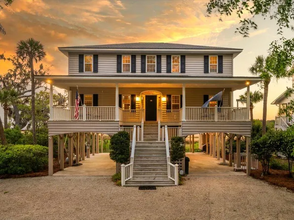 902 Jungle Shores Dr, Edisto Island, SC 29438
