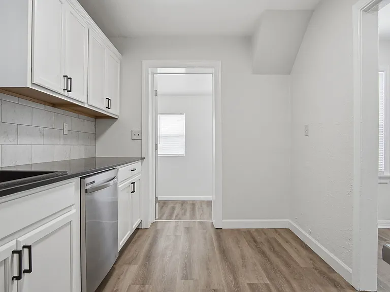 1237 Staton Dr — Photo 21