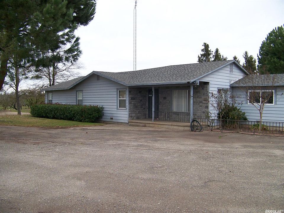 1st image of 13634 El Pomar Ave