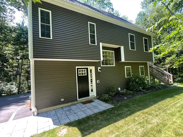 58 Adams St, Medway, MA 02053