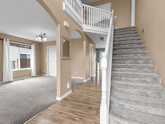 3rd image of 700 SW 27th Way