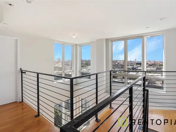 1433 De Kalb Avenue image 1 of 23