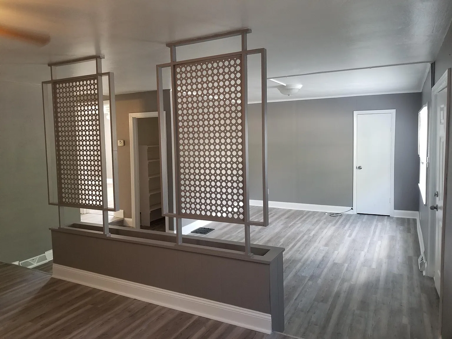 2 bed, 1000 sqft, $1,250 — Photo 3