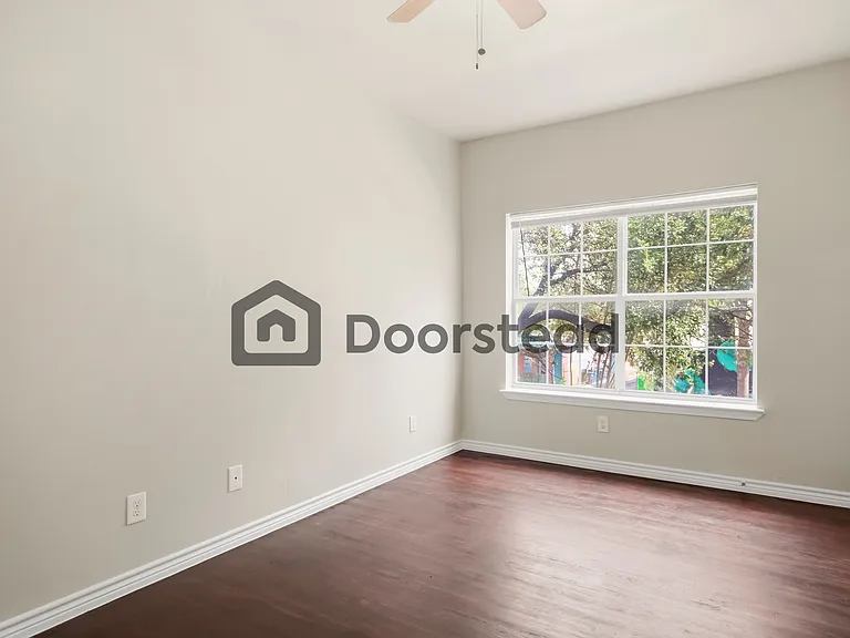403 Fulton Ave #7 — Photo 5