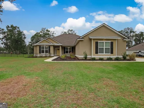 295 Harbour Island Cir, Waverly, GA 31565