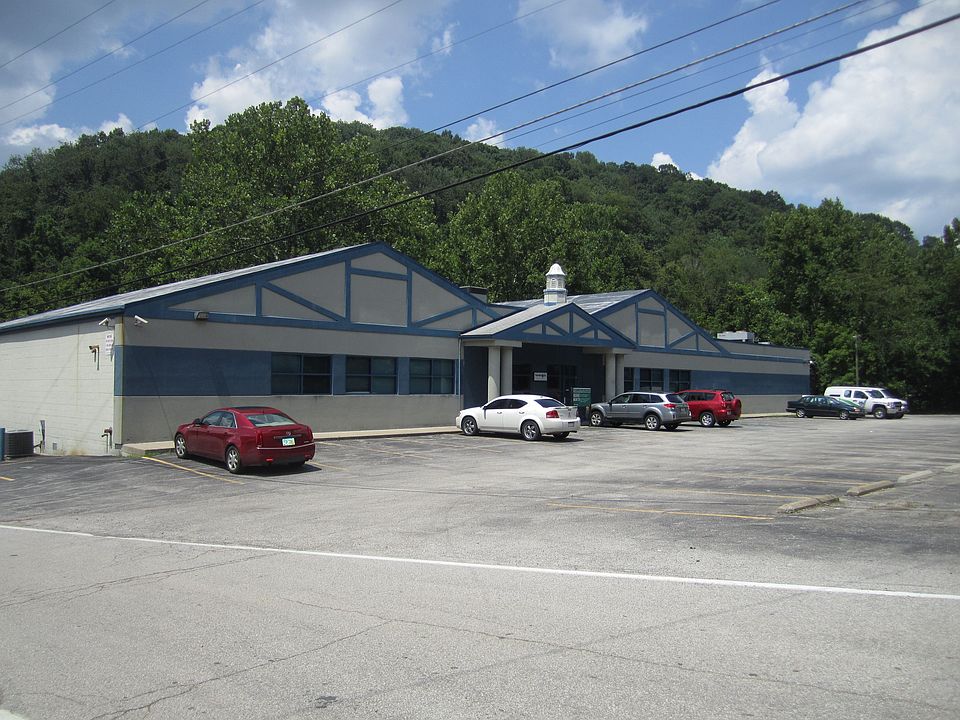 1st image of 2401 Sissonville Dr