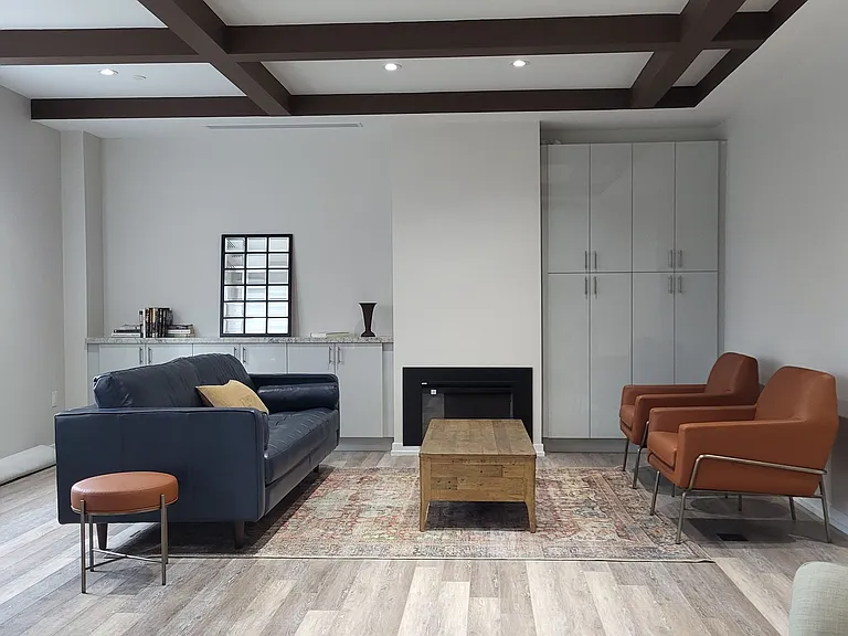 270 Hagan St E #114 — Photo 30
