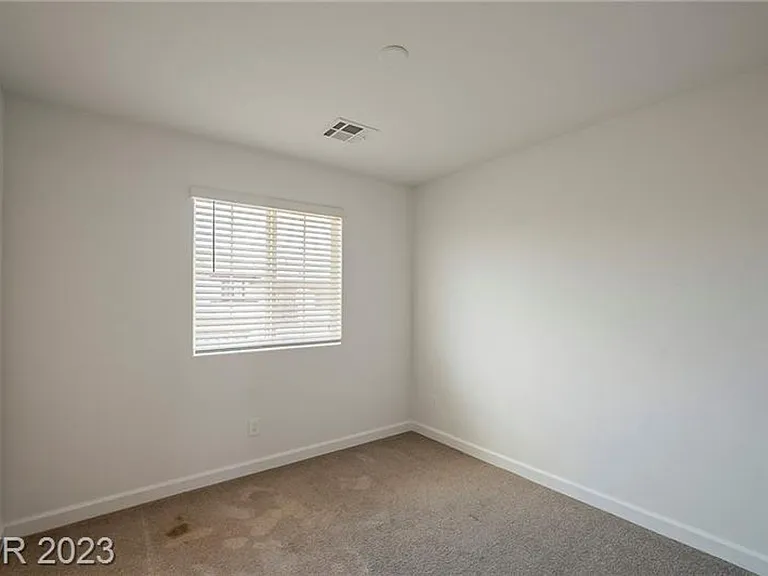689 Omaggio Pl — Photo 20