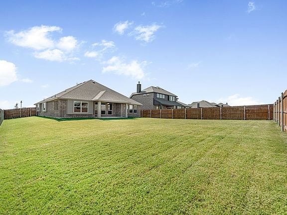 3rd image of 653 Midsummer Hill