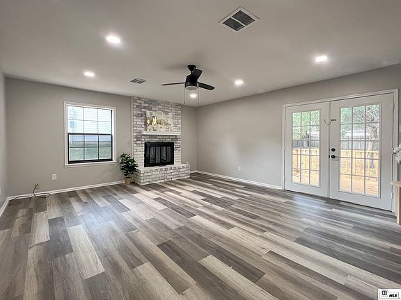 5th image of 304 Crystal Dr