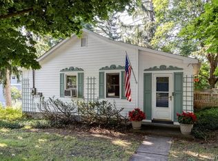 7017 Quaker Rd, Orchard Park, NY 14127