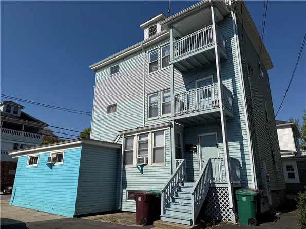 398 Willow St, Woonsocket, RI 02895