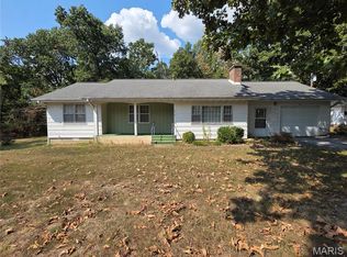 1319 Briarwood Dr, Houston, MO 65483