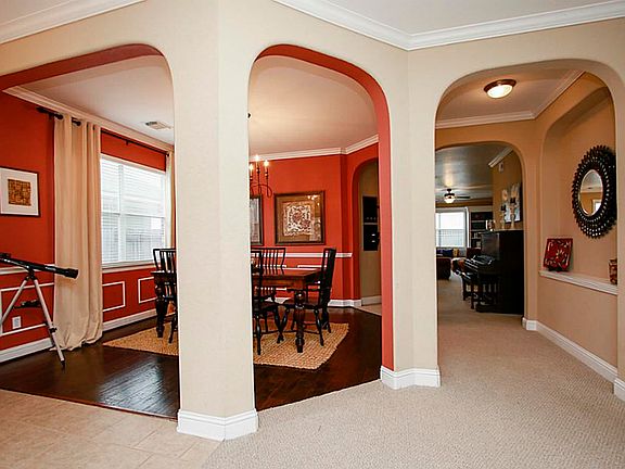 2nd image of 17218 Mossbriar Ln