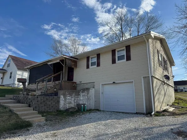 320 S Vine St, Milan, MO 63556