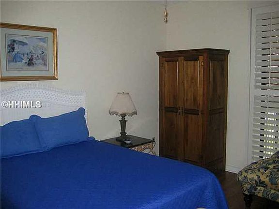 3rd image of 6 Village North Dr APT 14