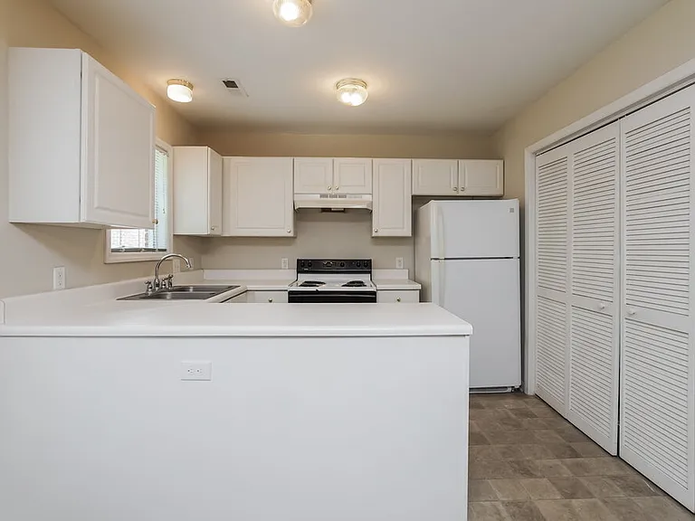 5123 Rina Ct — Photo 8