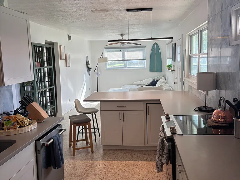 530 Sailfish Dr E — Photo 4