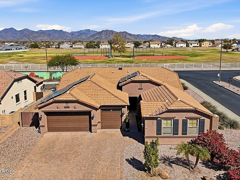 22250 W Ashleigh Marie Dr — Photo 1
