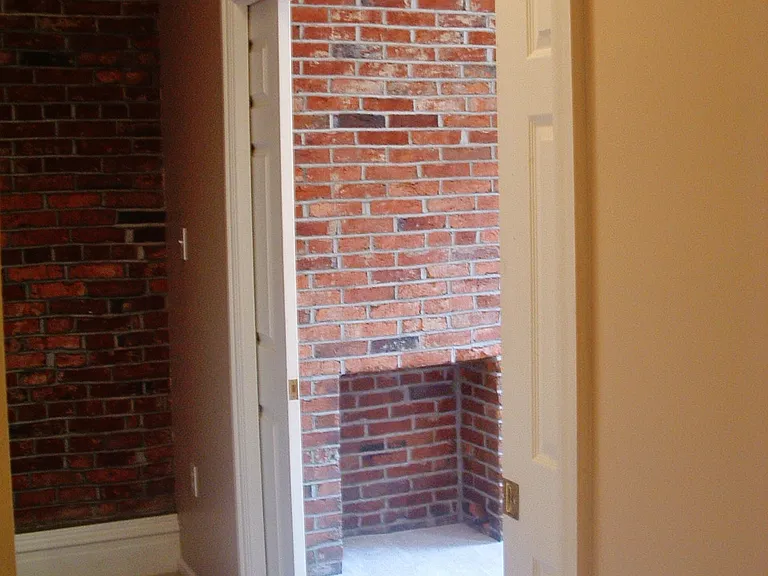 2104 Carey Way — Photo 3