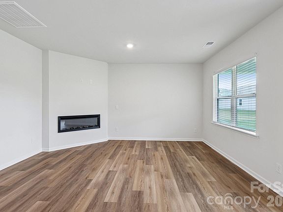 5th image of 45 Ridgehaven Dr