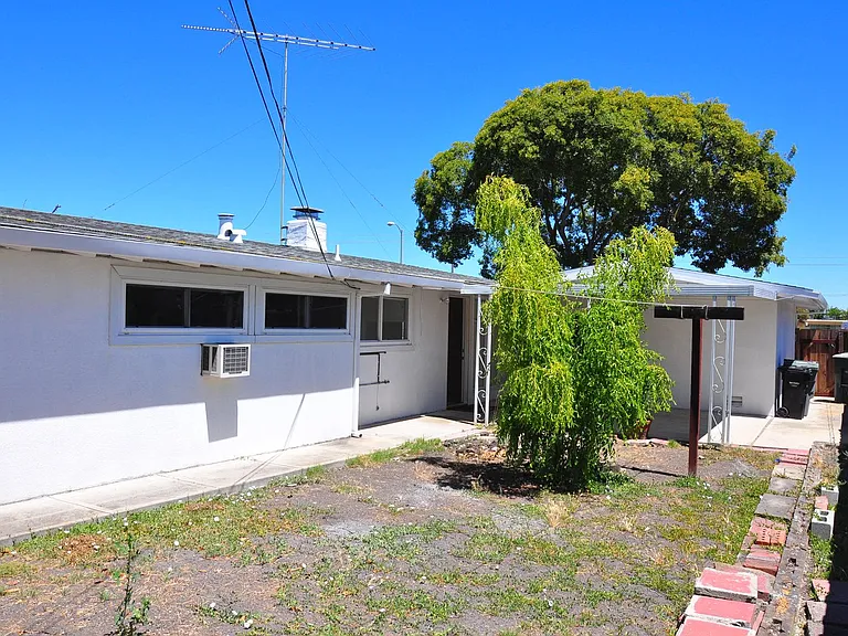 1218 Sandia Ave — Photo 18