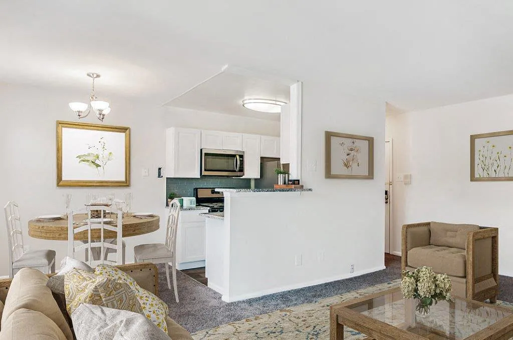 Hill Brook Place Apartment Homes — Photo 3
