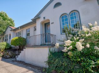2442 SE Madison St, Portland, OR 97214