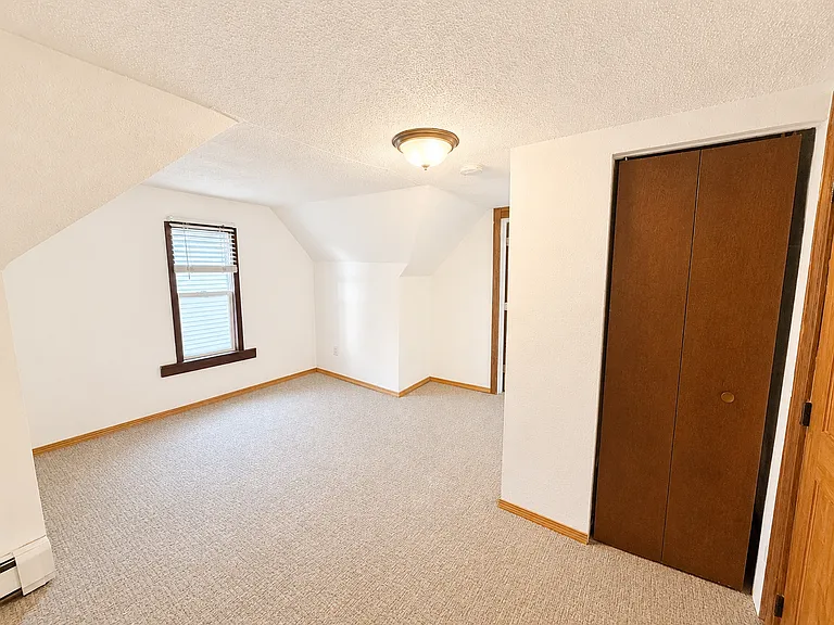 2210 Aldrich Ave N — Photo 19