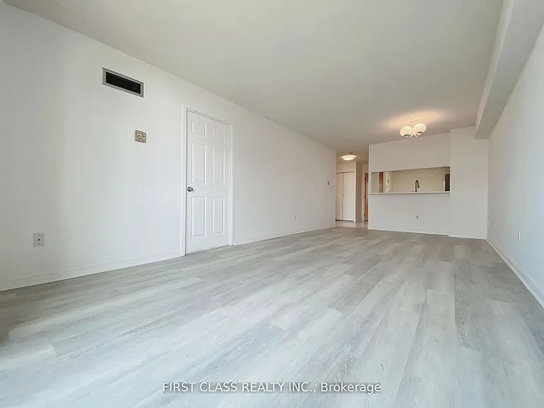 88 Alton Towers Cir #1101 — Photo 8
