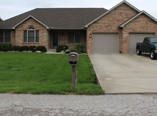 2909 Terri Lee Ct, Terre Haute, IN 47805