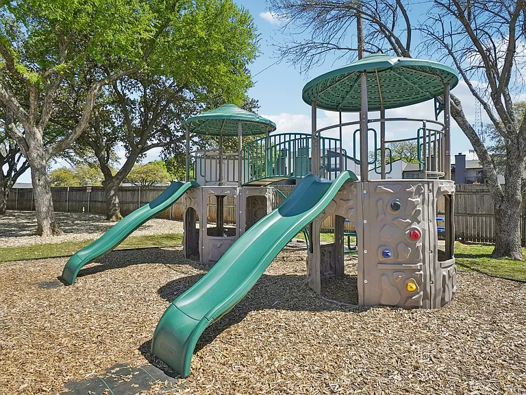 Don't Miss Out Biltmore Homes Leasing Fast — Photo 138