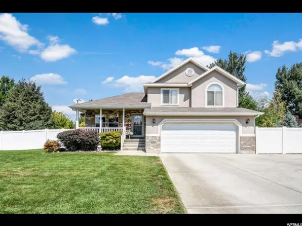 1184 W 1075 N, Clinton, UT 84015