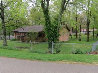 22546 Green Gables Ln, Lebanon, MO 65536