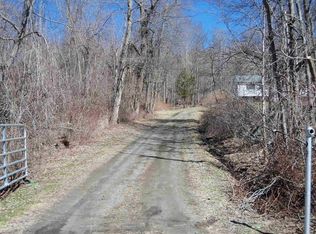 9 Overlook Dr, Pawling, NY 12564
