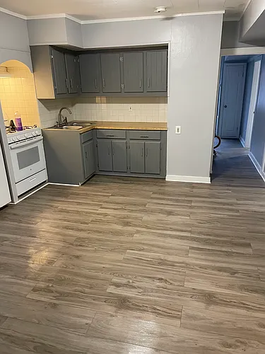 271 Jencks St #2S Photo 1