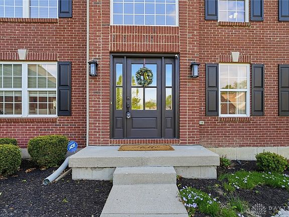 3rd image of 7259 Maple Leaf Ct